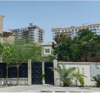 富豪山莊 -- Living Legends -- 5+1房獨(dú)棟別墅